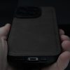 Кожен калъф за iPhone 14 Pro Max черен отдолу