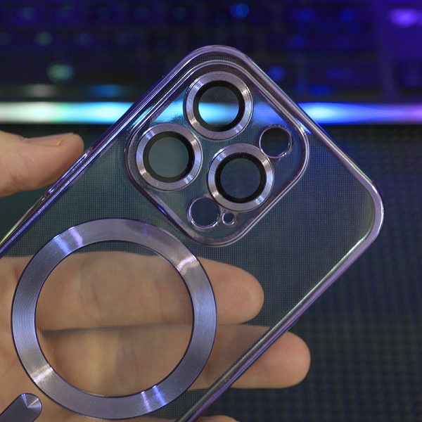 Прозрачен силиконов калъф за iPhone 15 Pro Max лилав камера