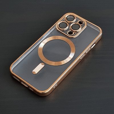 Прозрачен силиконов калъф за iPhone 15 златен